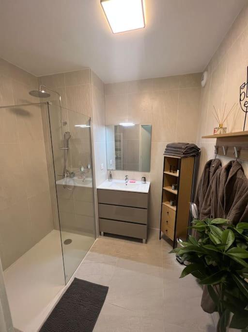 Superbe Appartement Neuf Aucalme Сен-Мандрие-сюр-Мер Экстерьер фото