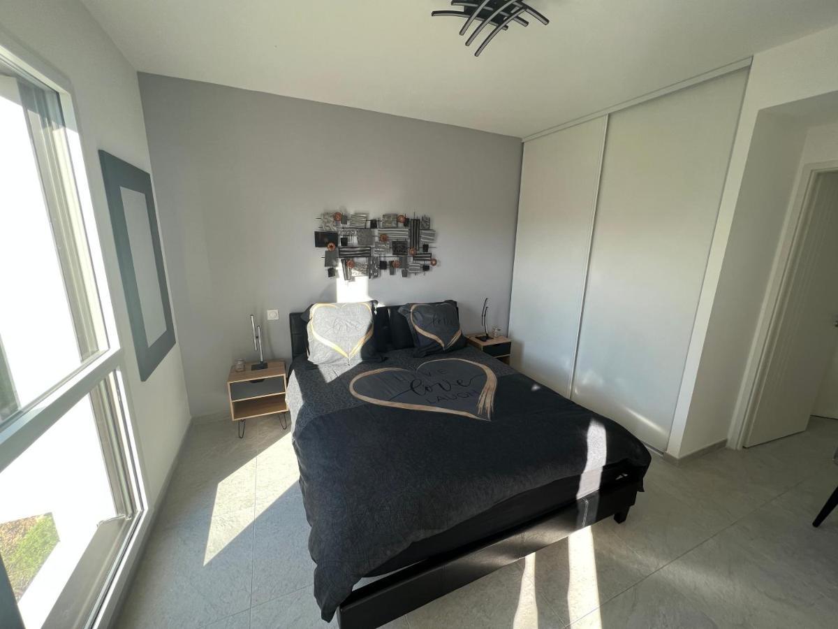 Superbe Appartement Neuf Aucalme Сен-Мандрие-сюр-Мер Экстерьер фото